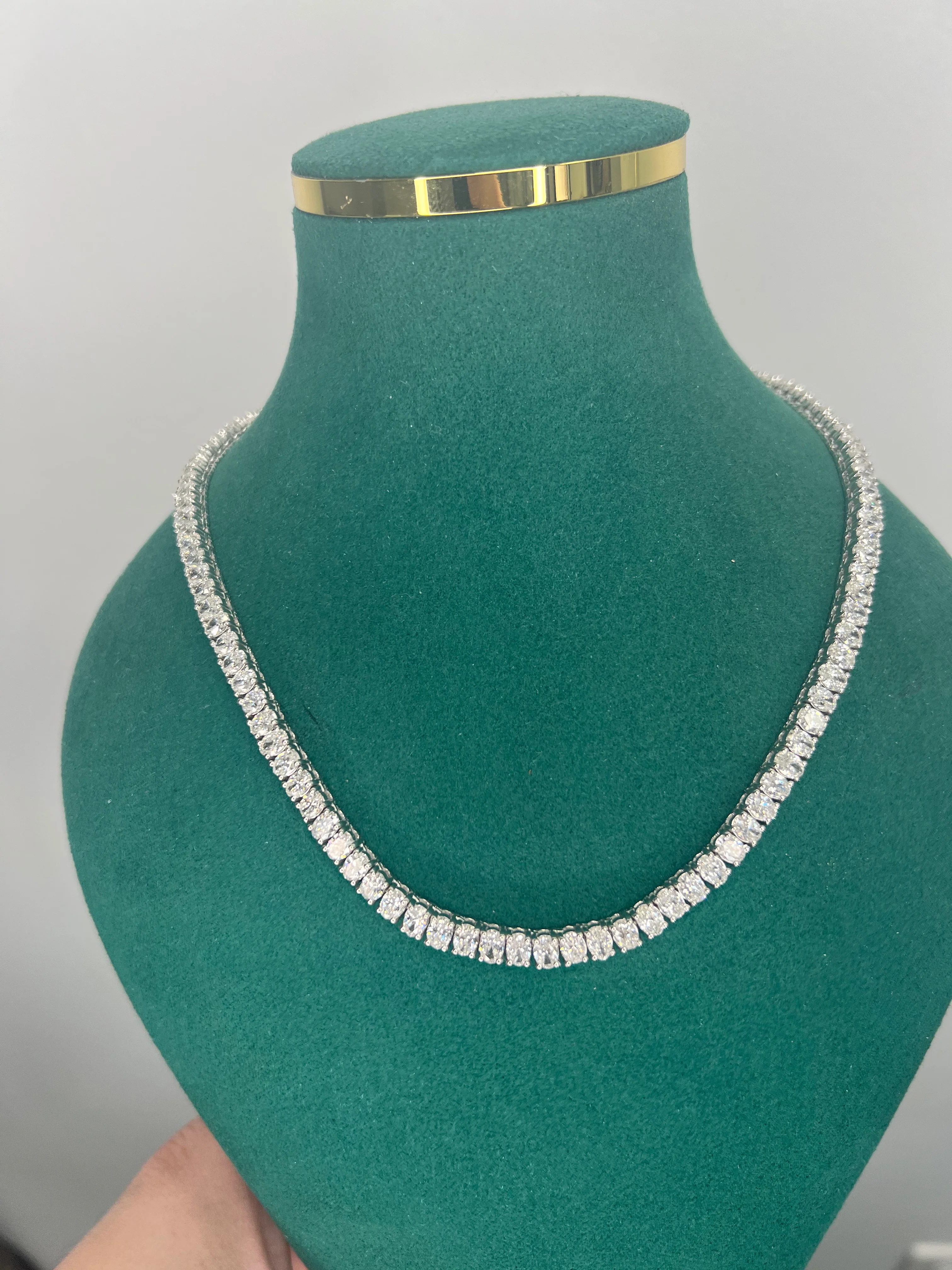 18k Gold Oval Cut Diamond Tennis Necklace - Image 8