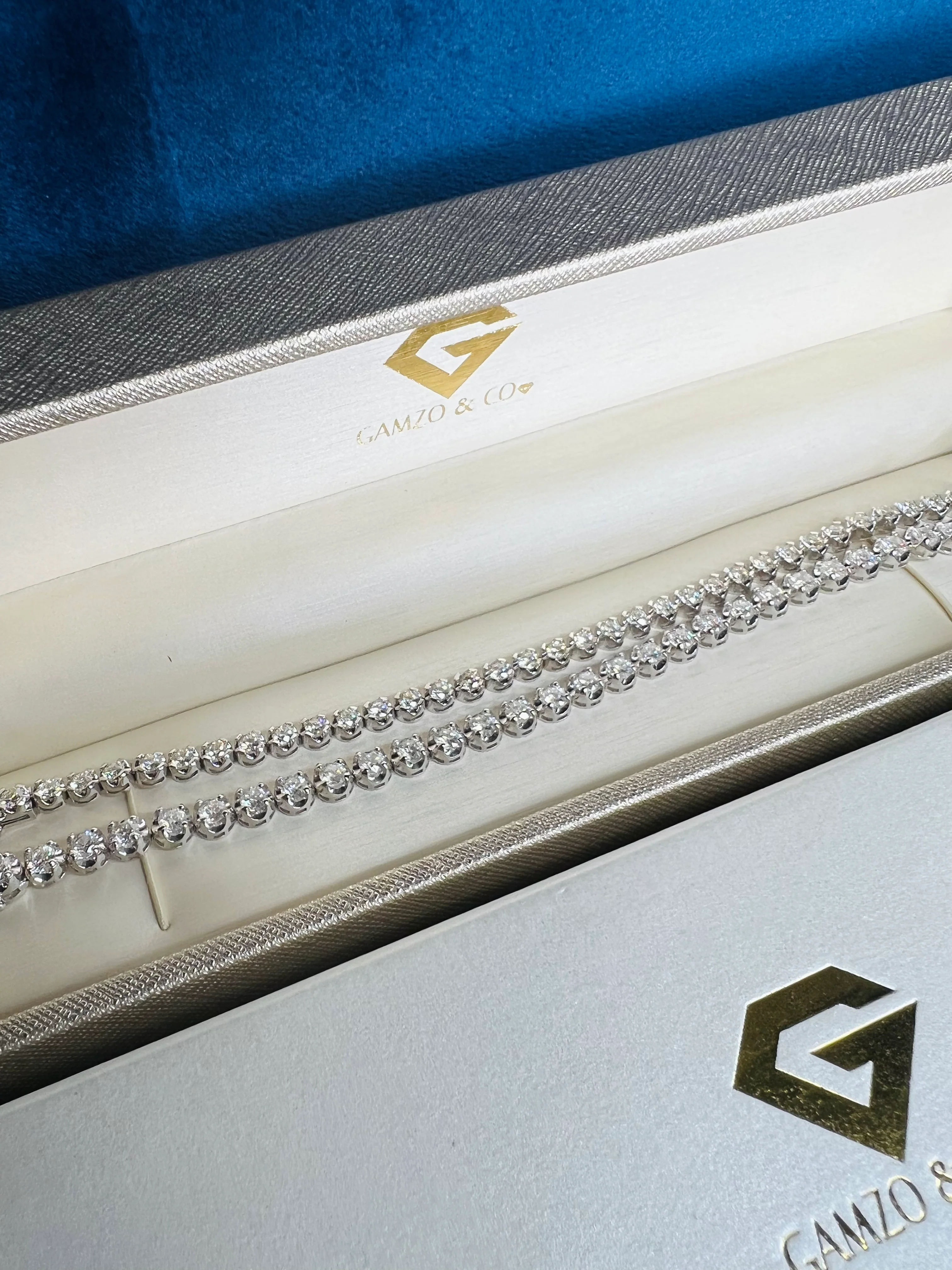 Natural Diamond Tennis Bracelet Illusion Setting - Round Diamonds - Image 6