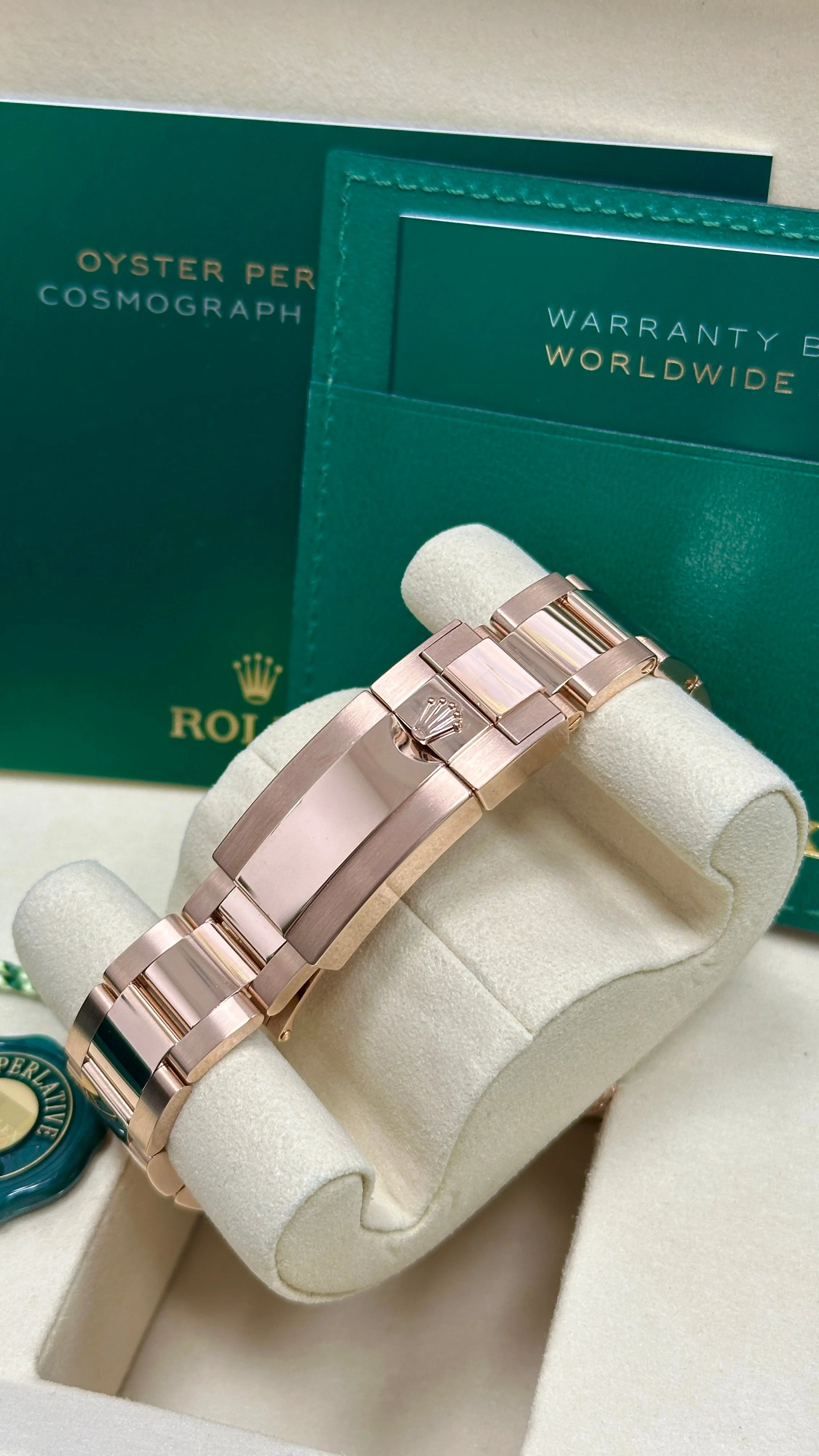 Rolex Cosmograph Daytona 40mm Everose Gold Black Dial 126505 – New 2025 / 2026 - Image 4