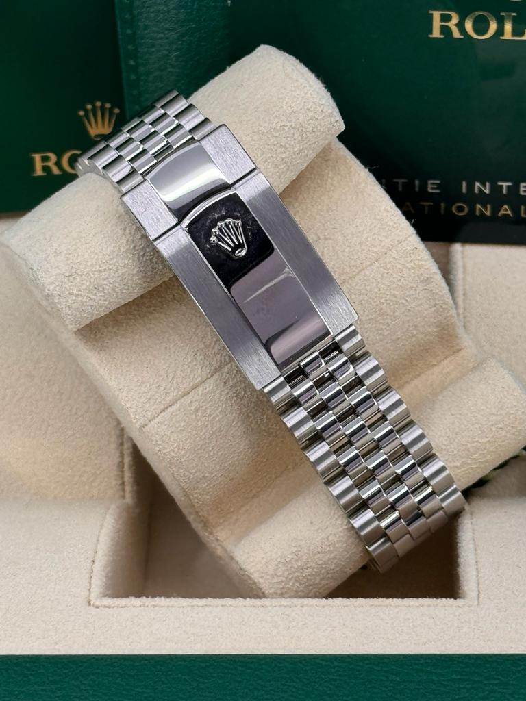 Rolex Datejust 41mm Blue Index Dial Fluted Bezel Jubilee Bracelet 126334 – New 2025 / 2026 - Image 5