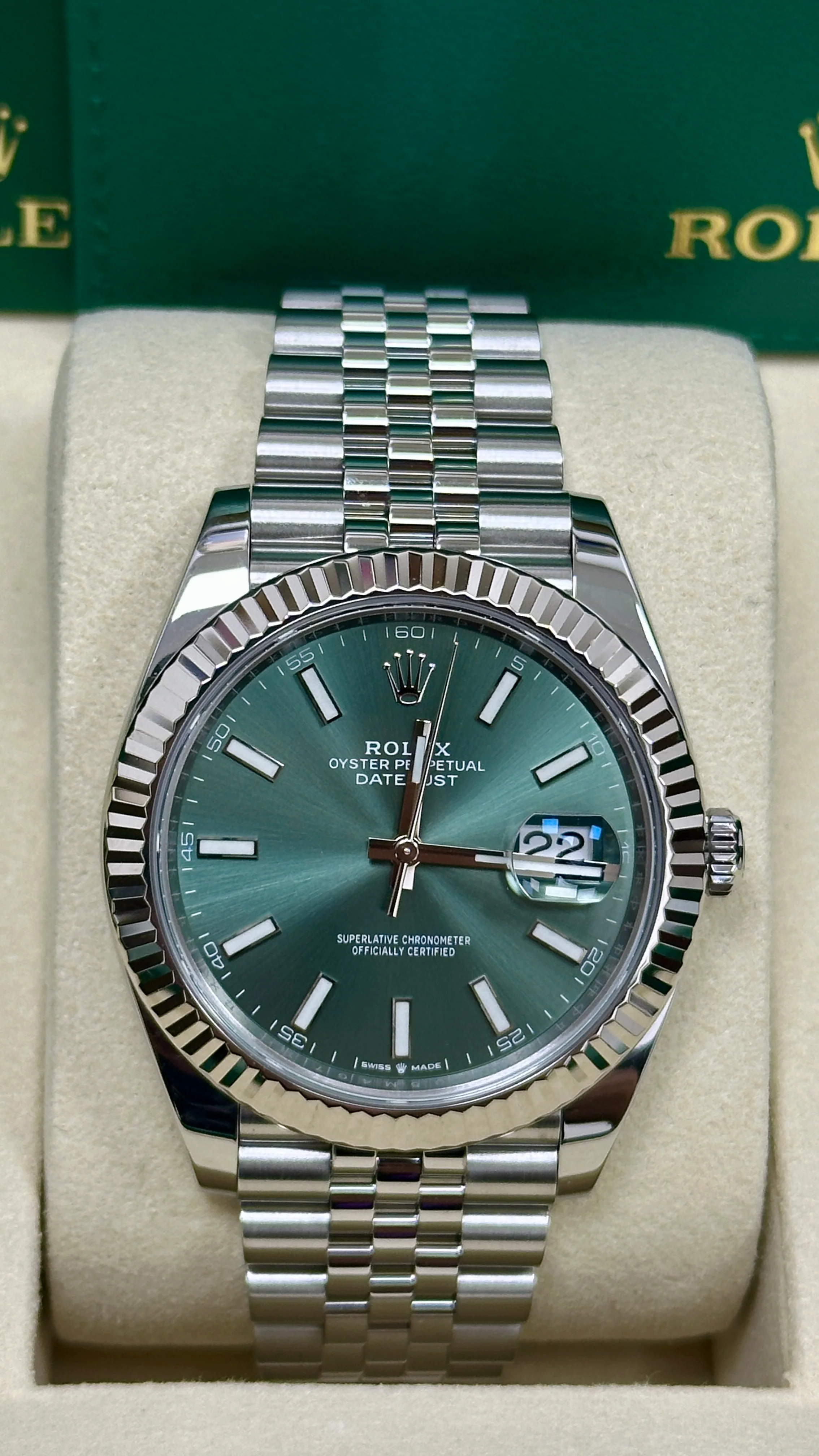 Rolex Datejust 41mm Mint Green Index Dial Fluted Bezel Jubilee Bracelet 126334 – New 2025 / 2026 - Image 2