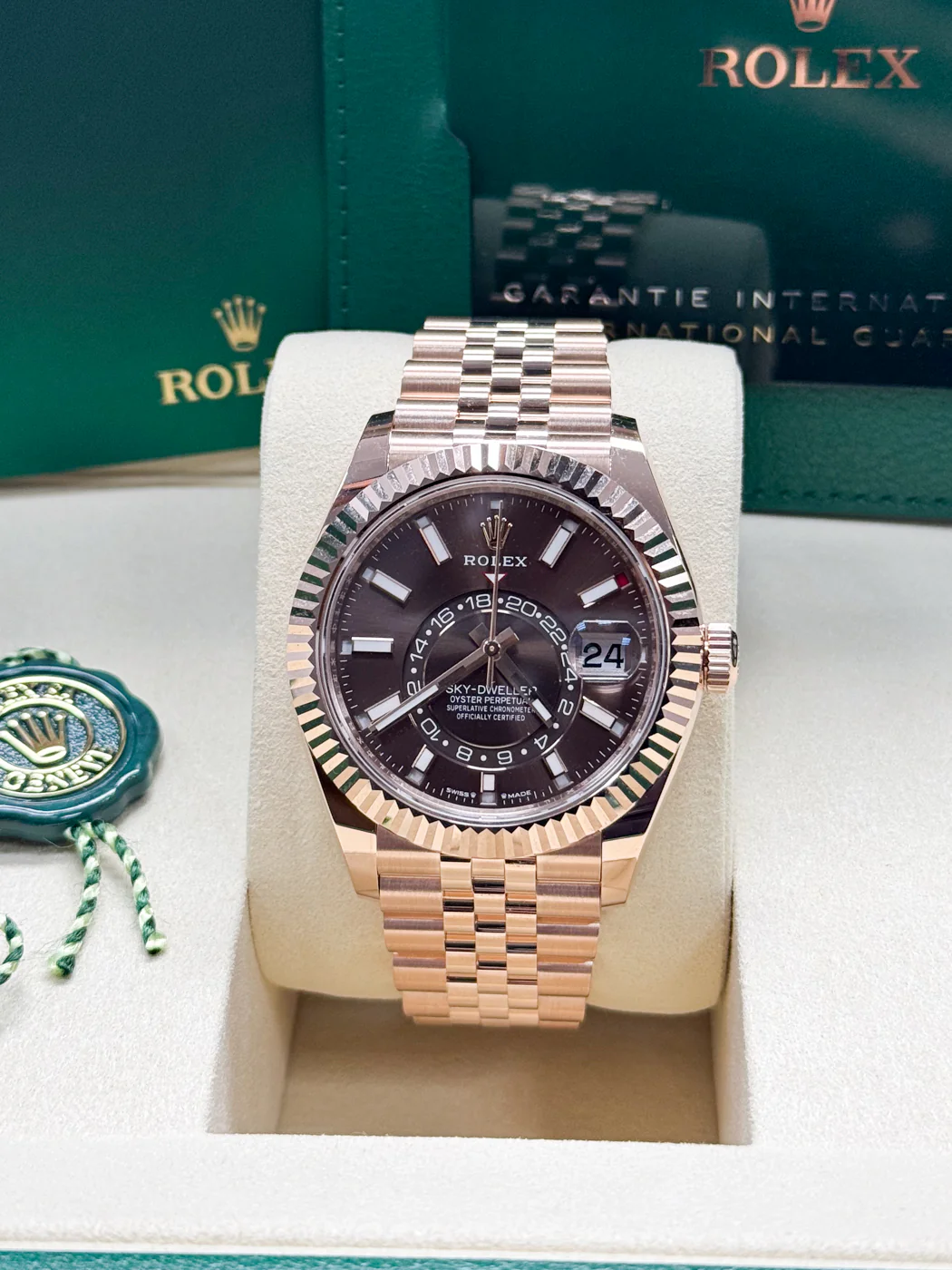 Rolex Sky-Dweller 42mm Rose Gold Chocolate Dial Jubilee Bracelet 336935 – New 2025 / 2026 - Image 2