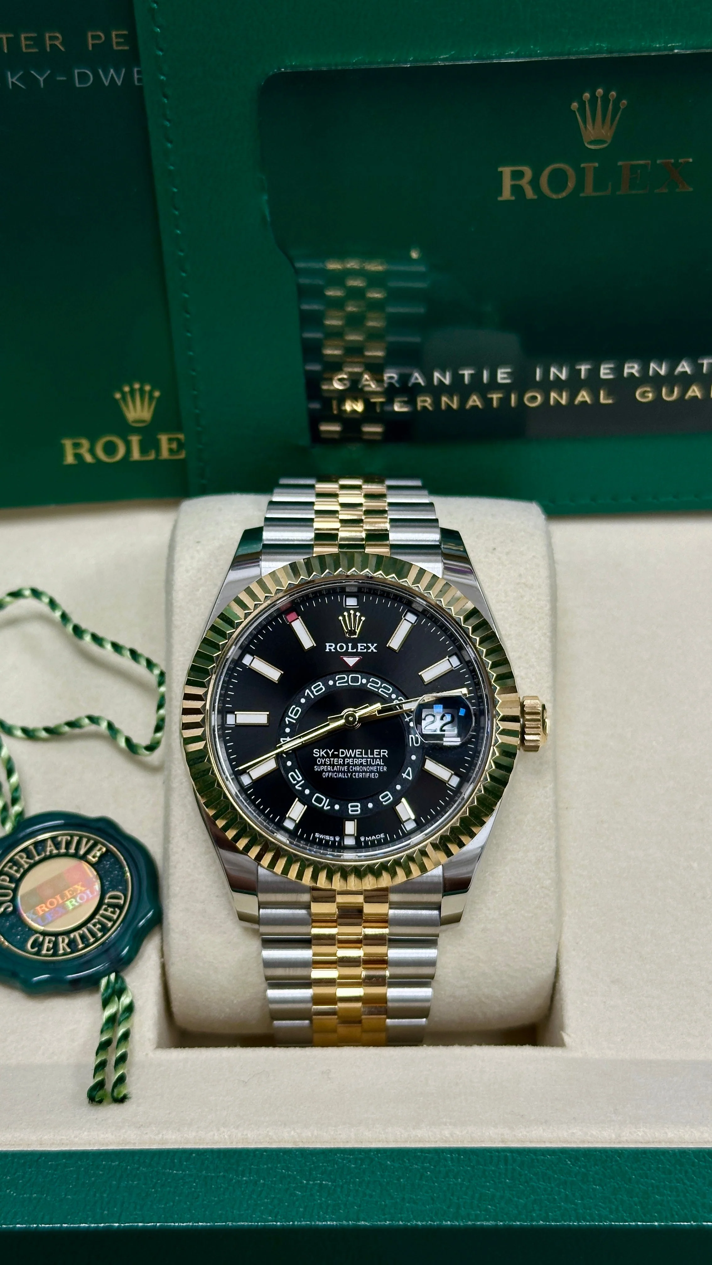 Rolex Sky-Dweller 42mm Two-Tone Yellow Gold Black Dial Jubilee Bracelet 336933 – New 2025 / 2026 - Image 3