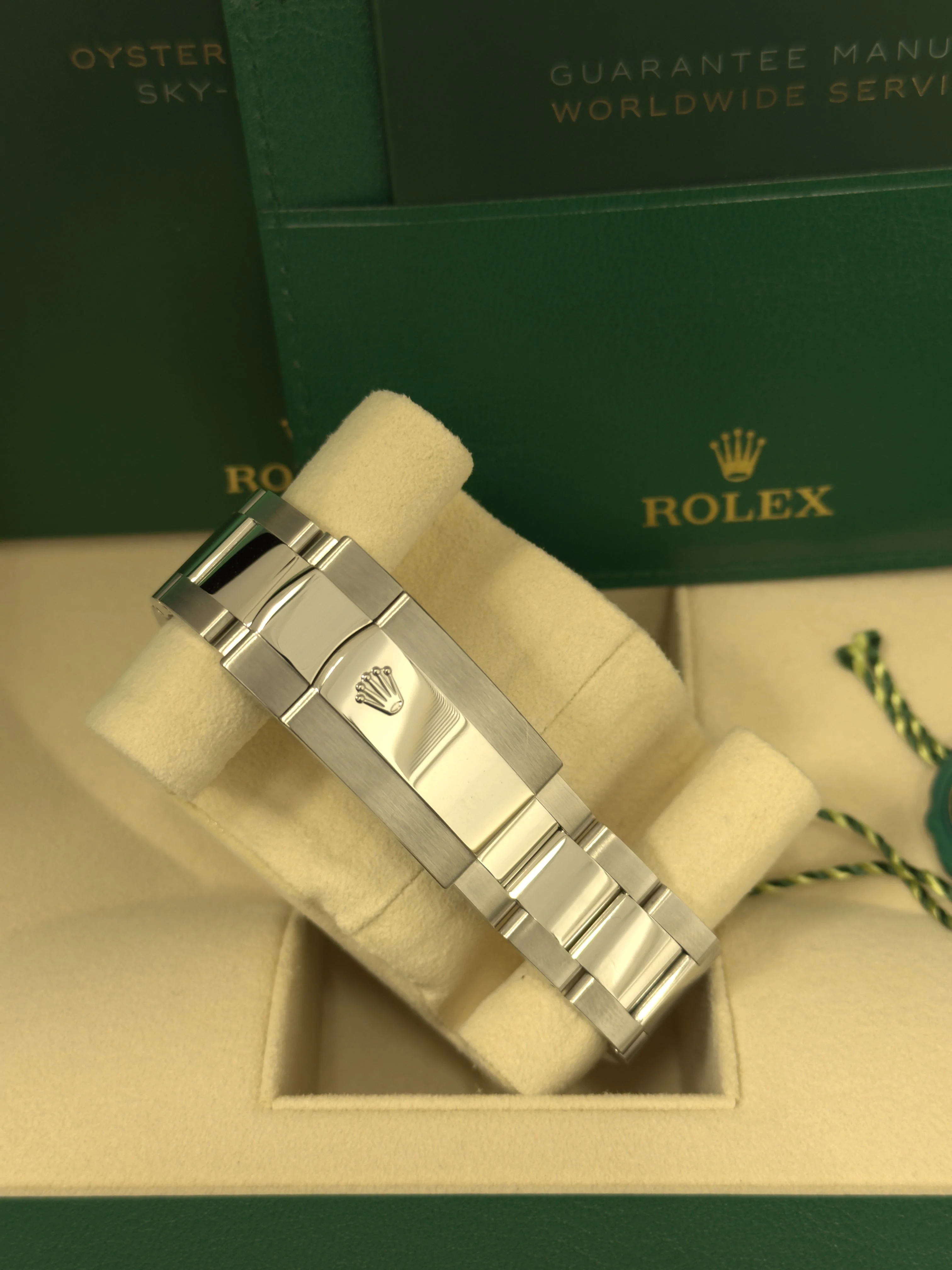 Rolex Sky-Dweller 42mm White Dial Oyster Bracelet 336934 – New 2025 / 2026 - Image 6