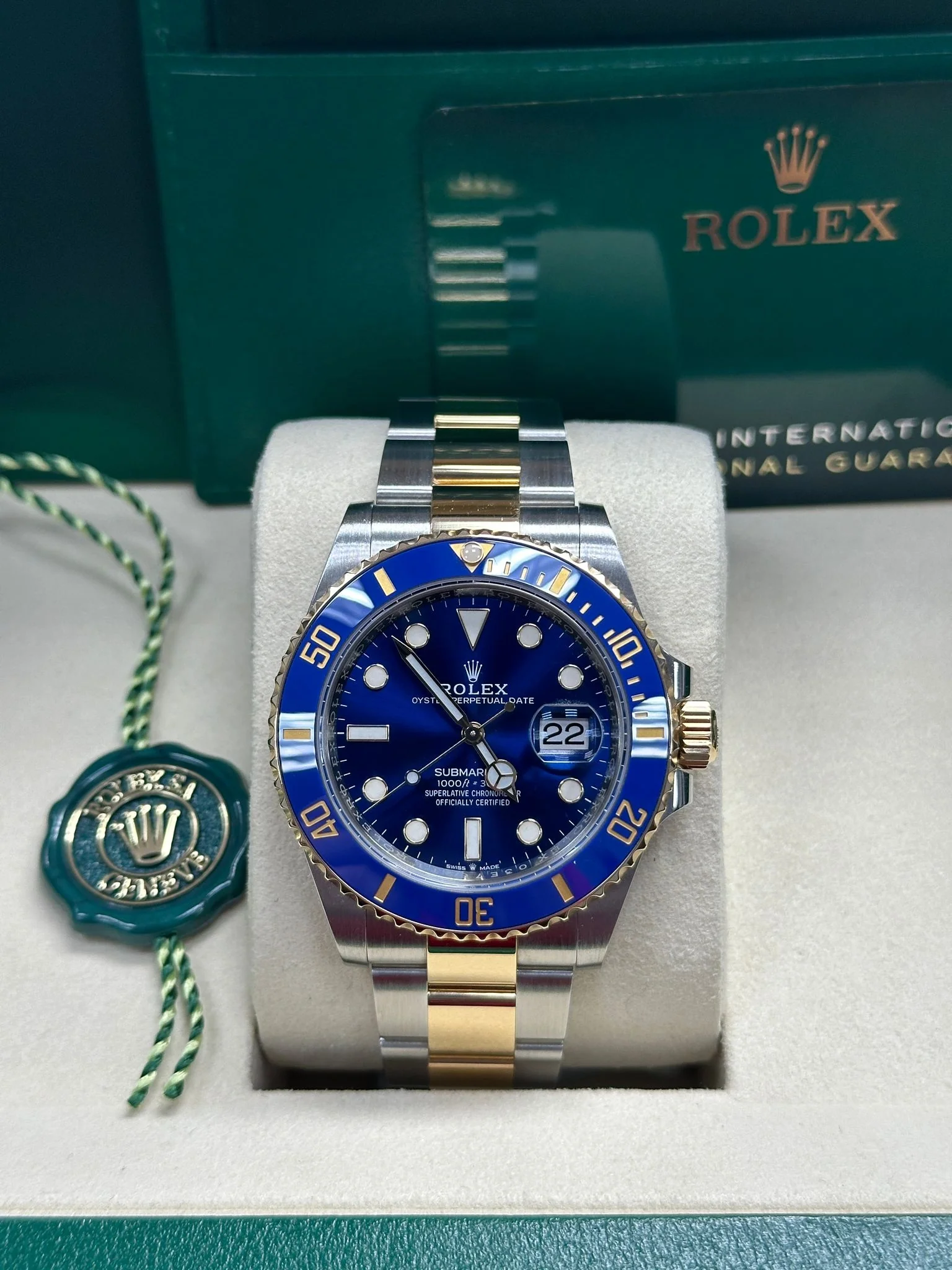 Rolex Submariner "Bluesy" 41mm Two-Tone Yellow Gold Blue Dial Blue Bezel 126613LB – New 2025 / 2026 - Image 2